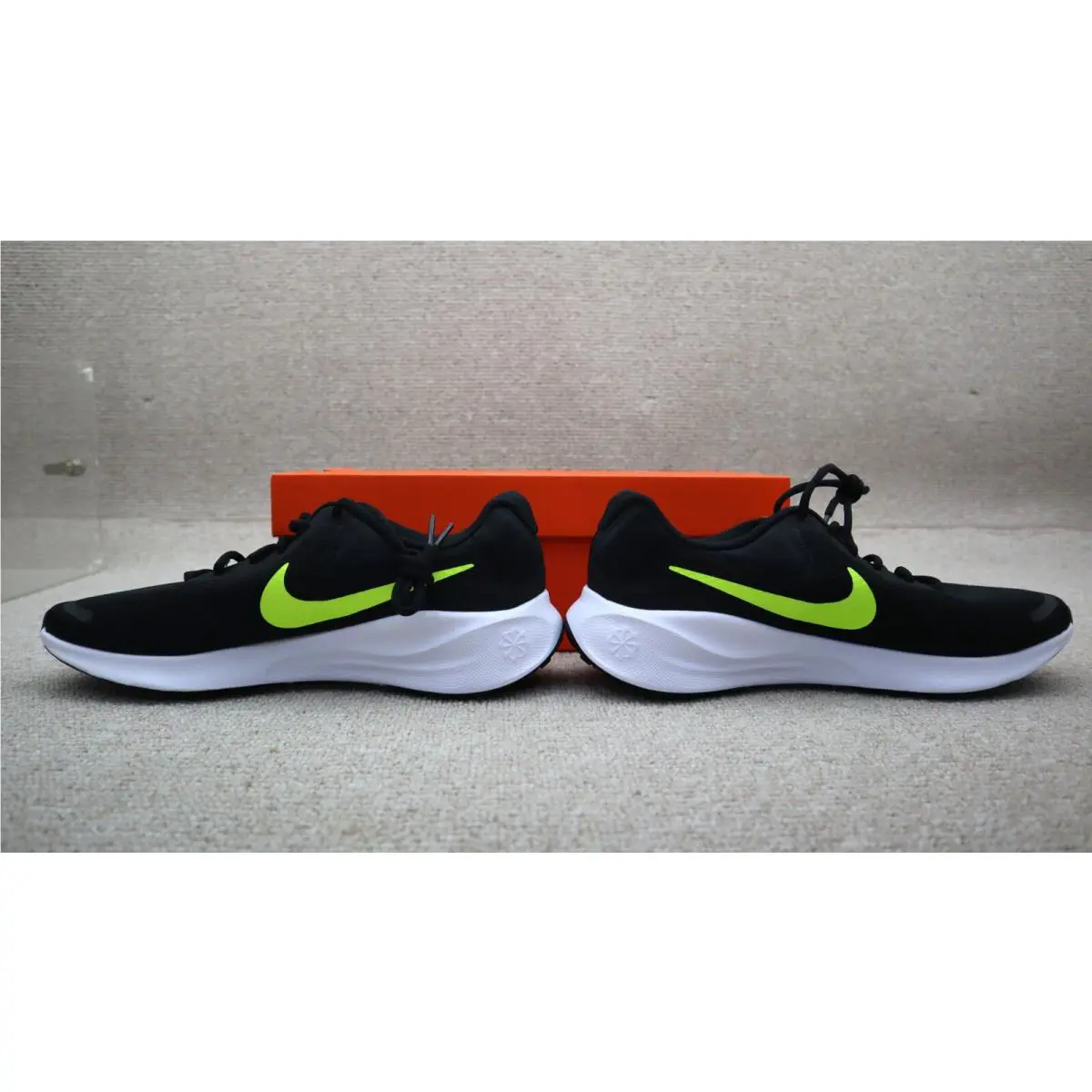 Nike shoes - Nike Revolution 7 - Revolution - FB2207-010 - White 1