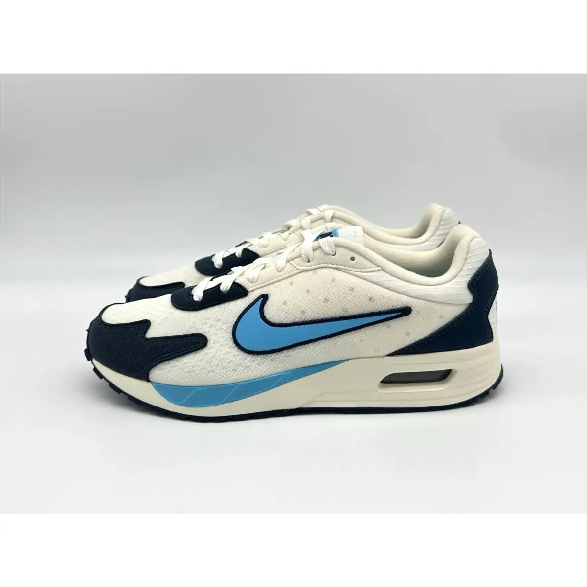 Air Max Solo Men`s Size 10 Running Shoes Sail Armory Navy Blue HJ9143-133 by Nike