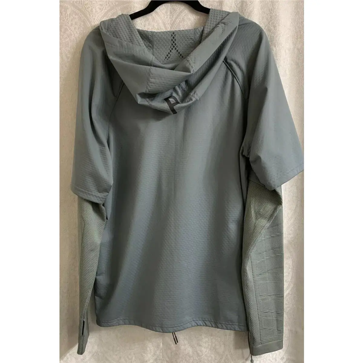 Nike clothing - Gray 3
