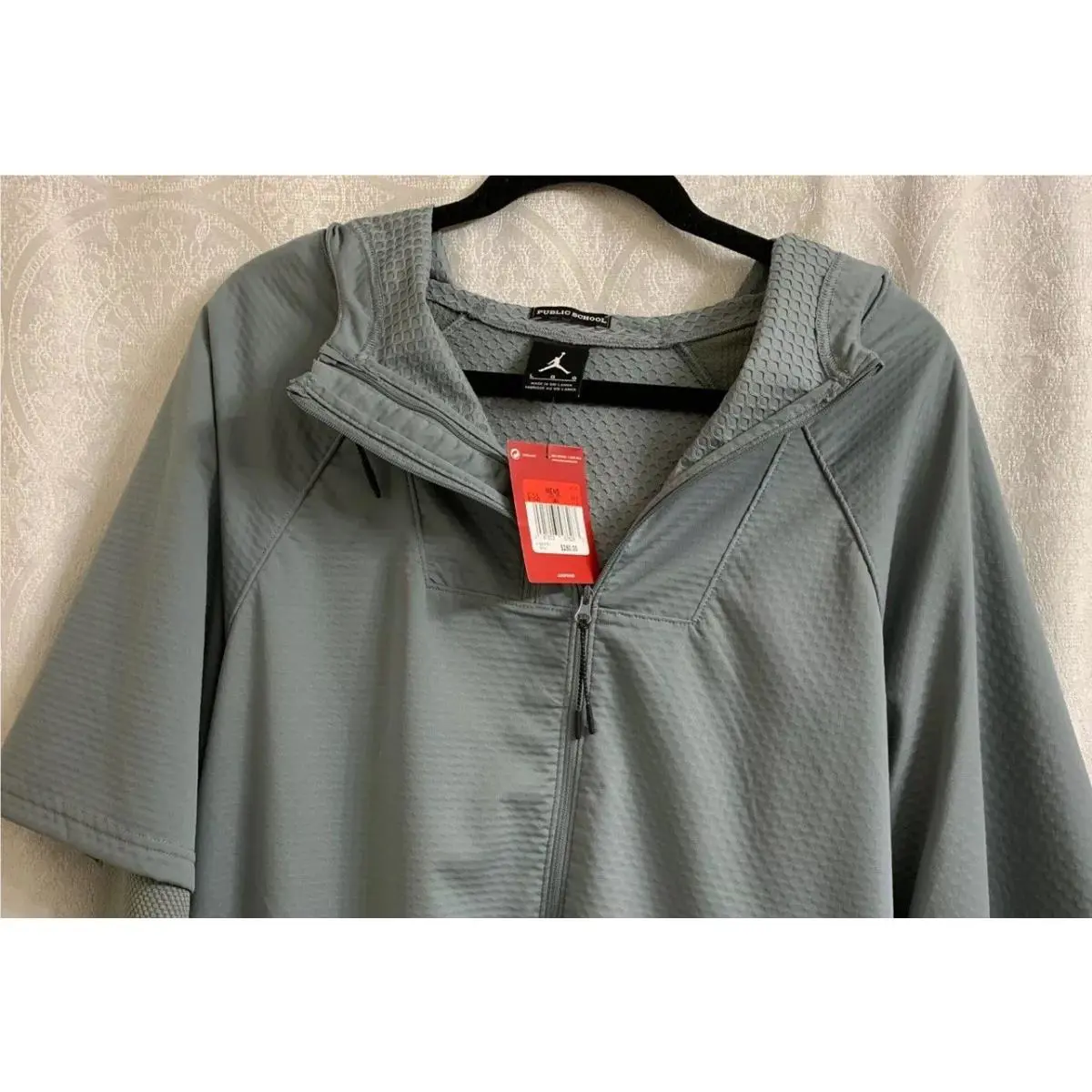 Nike clothing - Gray 1
