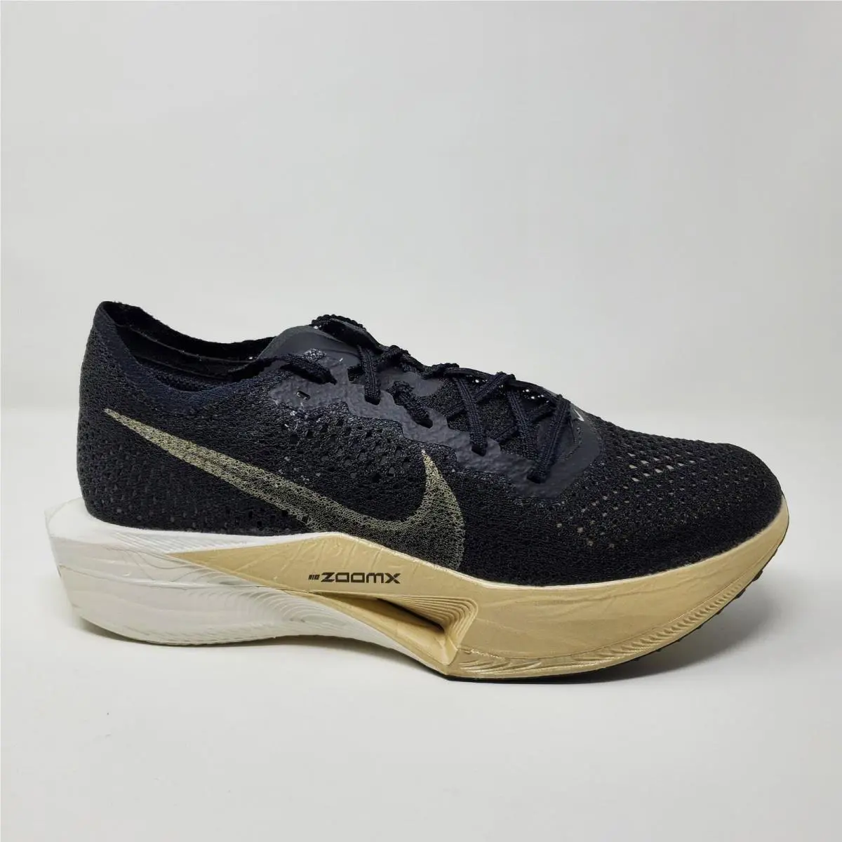 Nike shoes - Nike ZoomX Vaporfly Next% 3 - DV4130-002 - Black 2