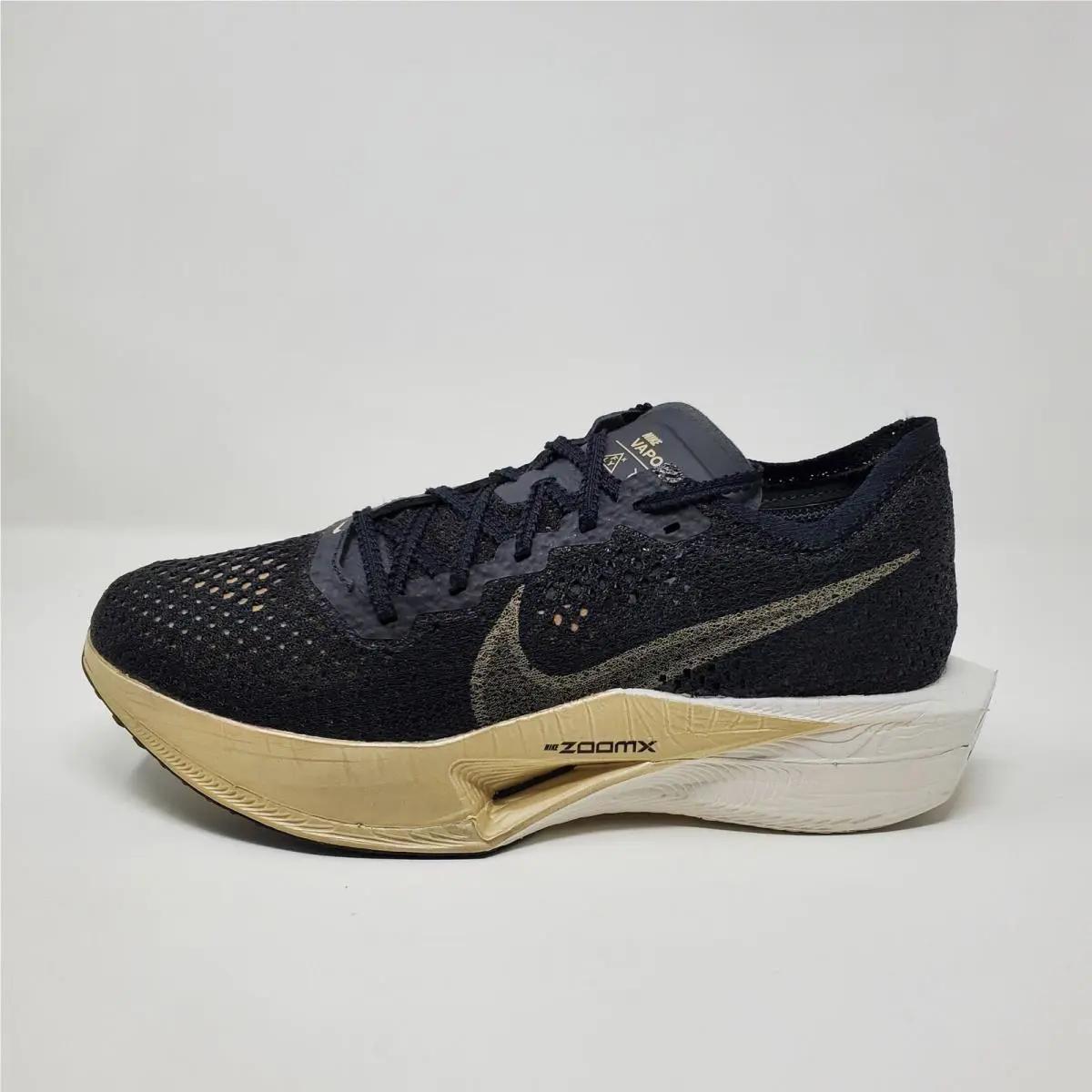 Nike shoes - Nike ZoomX Vaporfly Next% 3 - DV4130-002 - Black 3