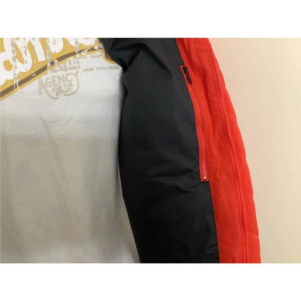 Nike clothing - NIKE JORDAN ESSENTIALS - ESSENTIALS - Red 5