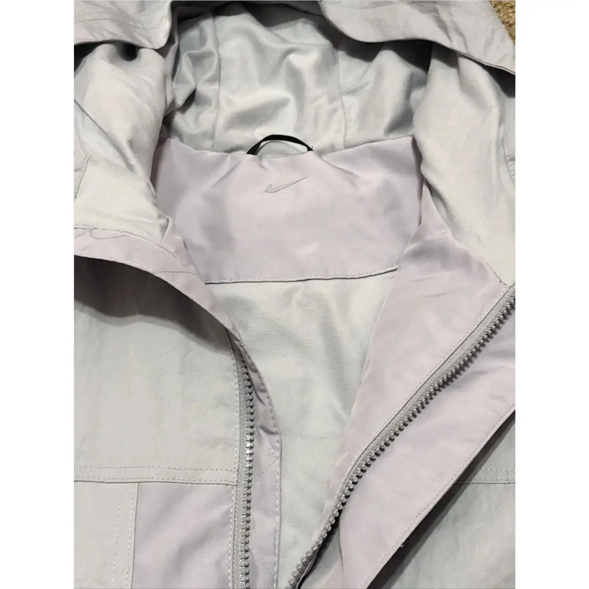 Nike clothing - Gray (UPC: 0193152633872) 3