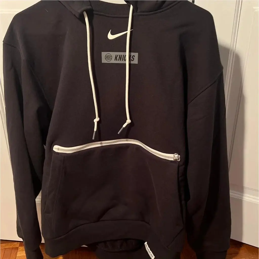 Nike Nba Knicks Courtside Black Standard Issue Large Hoodie CI1749