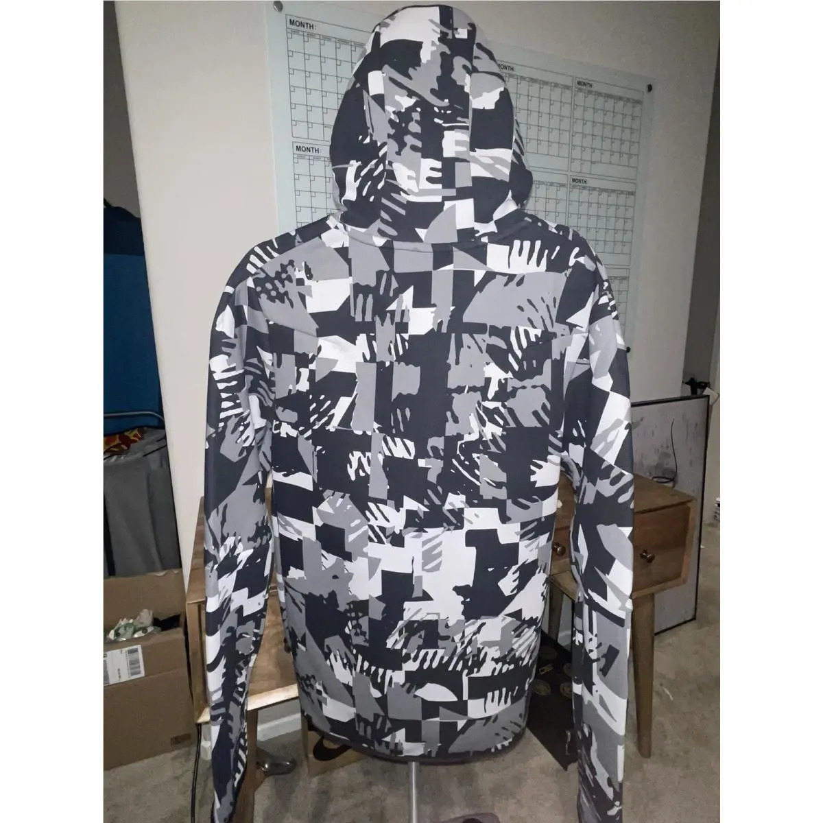 Nike clothing - Gray (UPC: 195245648220) 2