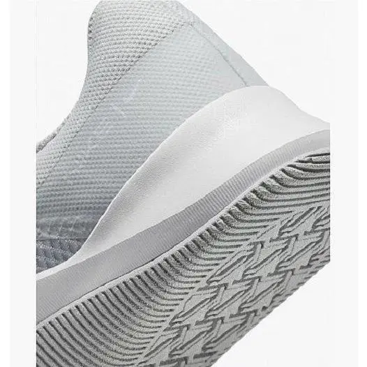 Nike shoes - Pure Platinum Metallic Silver 2