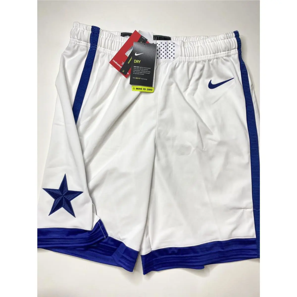 Nike clothing - Nike CT6627-100 - White (UPC: 194493322296) 0