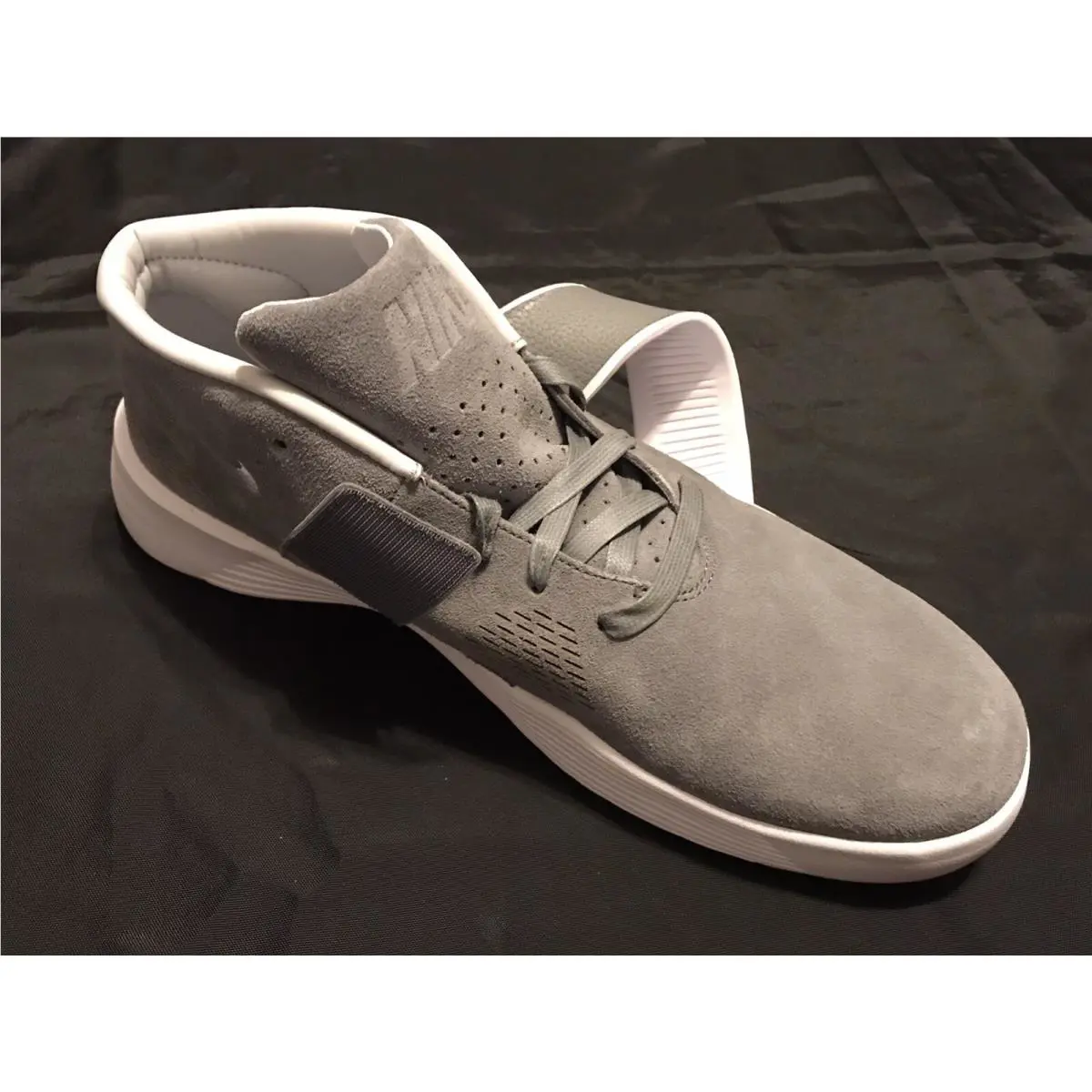 Nike shoes - Nike Ultra XT - Ultra - 819671-002 - Gray (UPC: 884499316169) 1