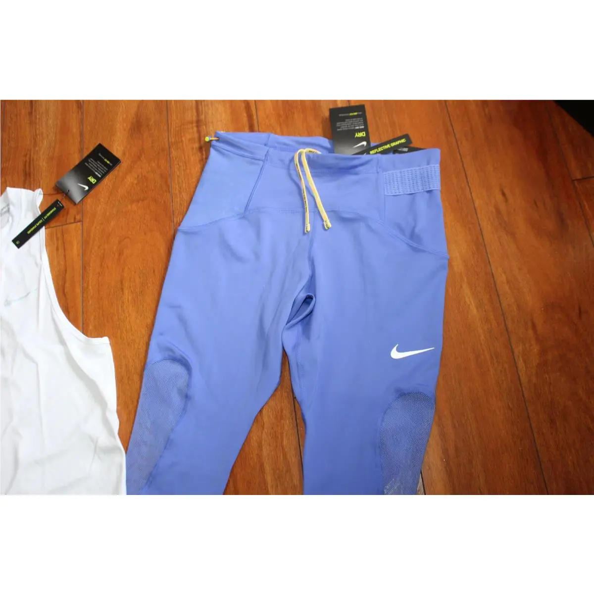 Nike clothing - PURPLE (UPC: 194957364220) 1