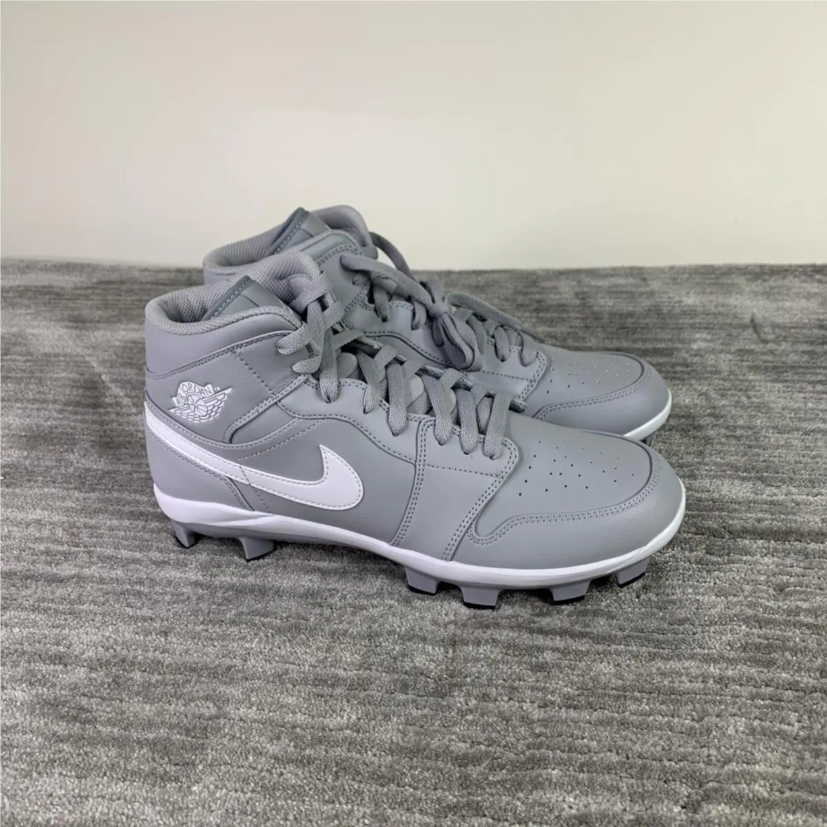 Nike Air Jordan 1 Retro Mcs Baseball Cleats Size 10 Wolf Grey White AV5354-003