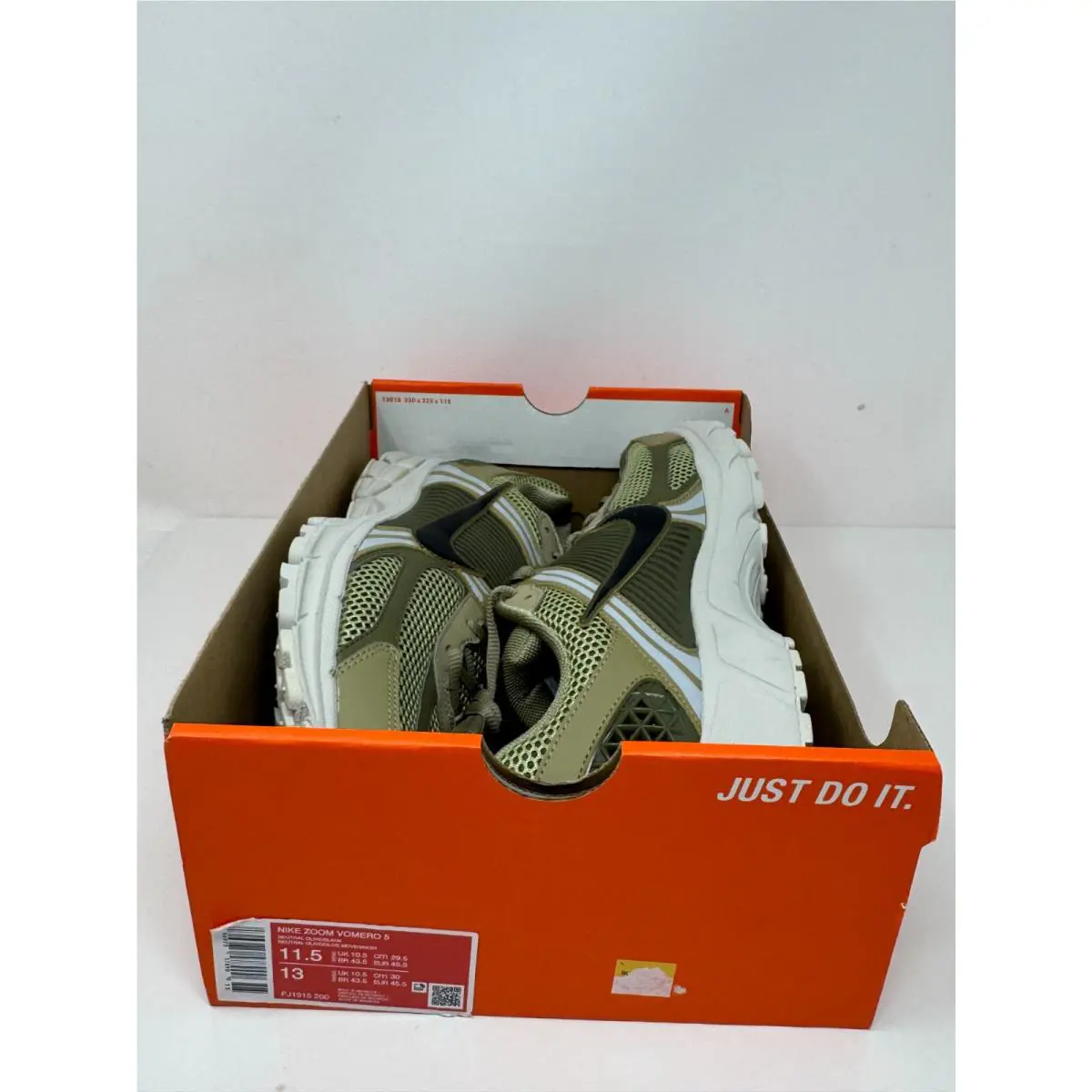 Nike shoes - Nike Zoom Vomero - Zoom Vomero - FJ1915-200 - Green (UPC: 196975578900) 4