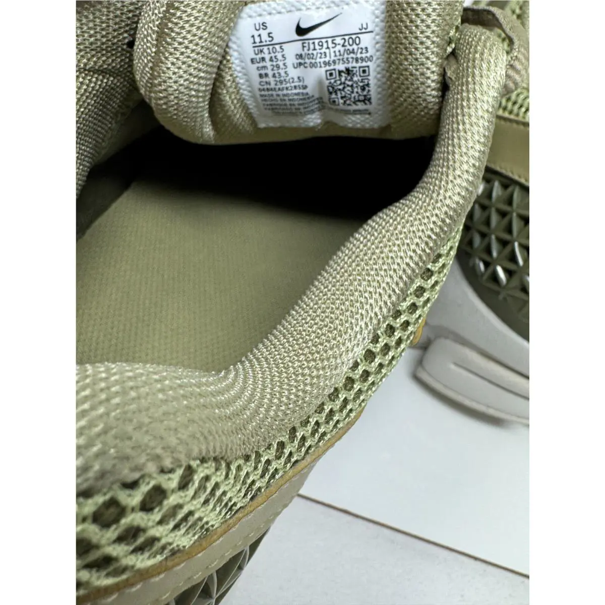 Nike shoes - Nike Zoom Vomero - Zoom Vomero - FJ1915-200 - Green (UPC: 196975578900) 2
