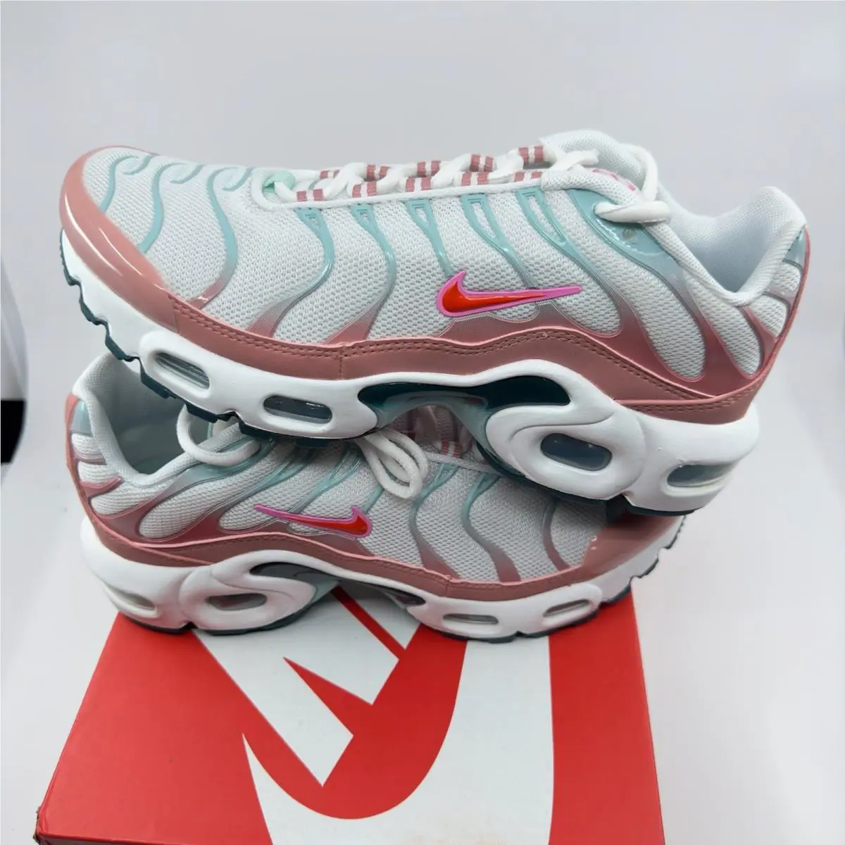 Nike shoes - White 6