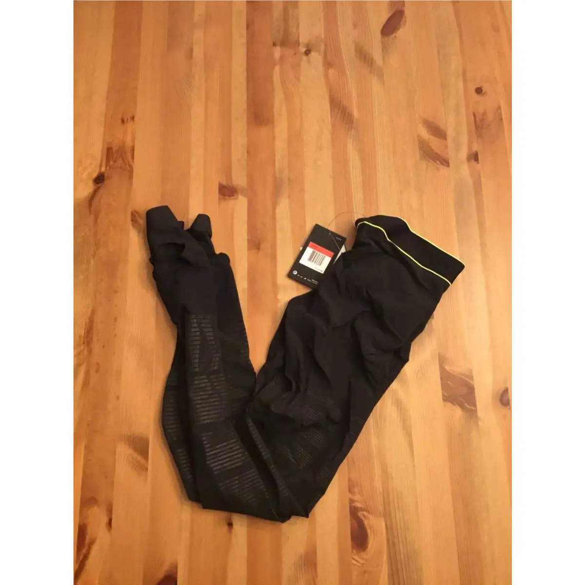 Nike clothing - Black (UPC: 885178851575) 1