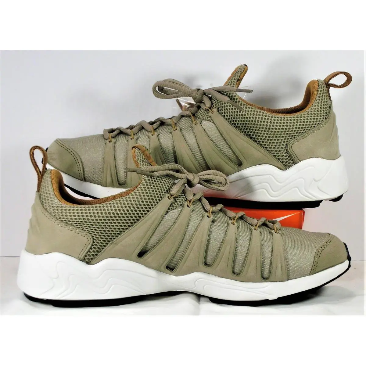 Nike shoes - Bamboo & White (UPC: 887231147977) 0