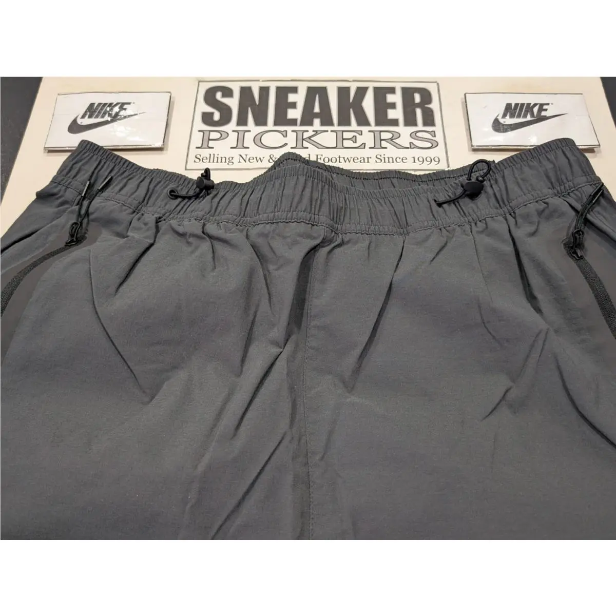 Nike clothing - Nike Tech Woven Oversized Pants - HM7158 - Black / Gray - Green (UPC: 197600960824) 2