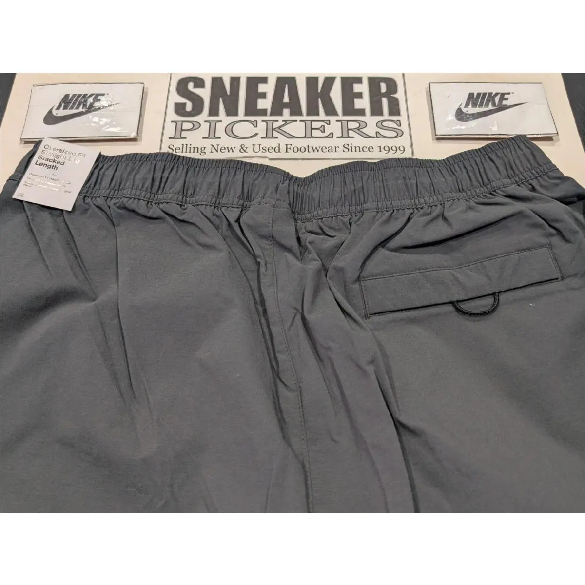 Nike clothing - Nike Tech Woven Oversized Pants - HM7158 - Black / Gray - Green (UPC: 197600960824) 7