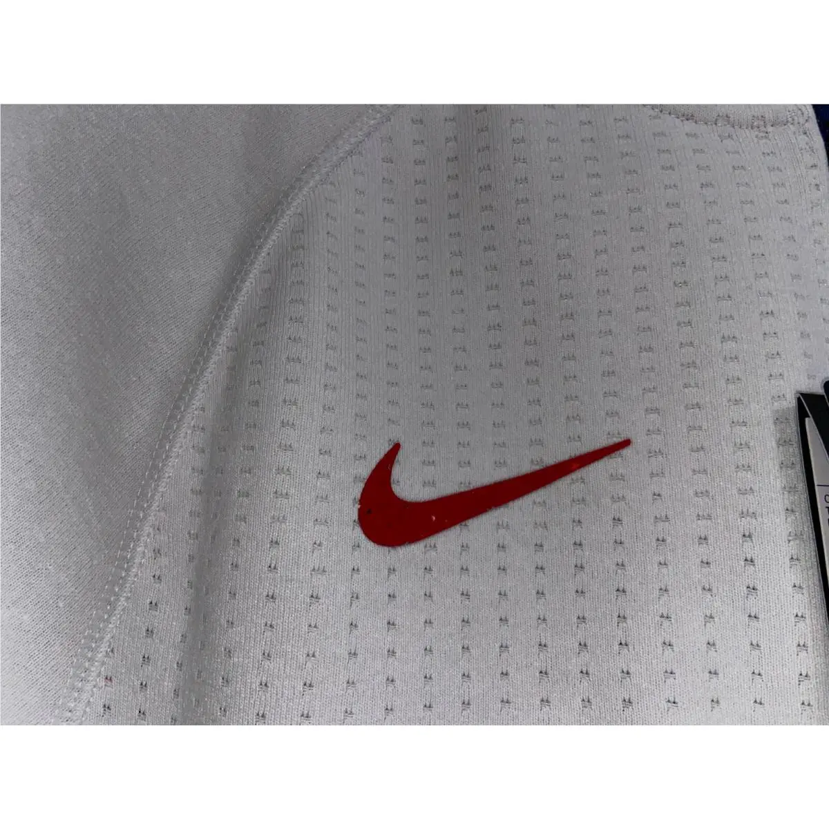 Nike clothing - White (UPC: 193656409058) 4