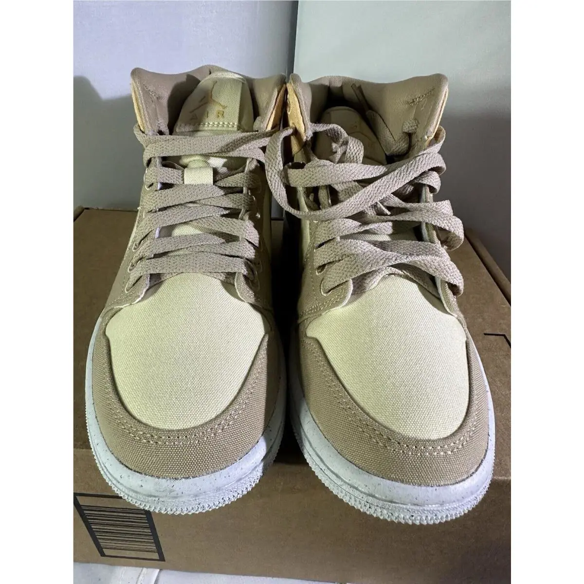 Nike shoes  - Gold 1