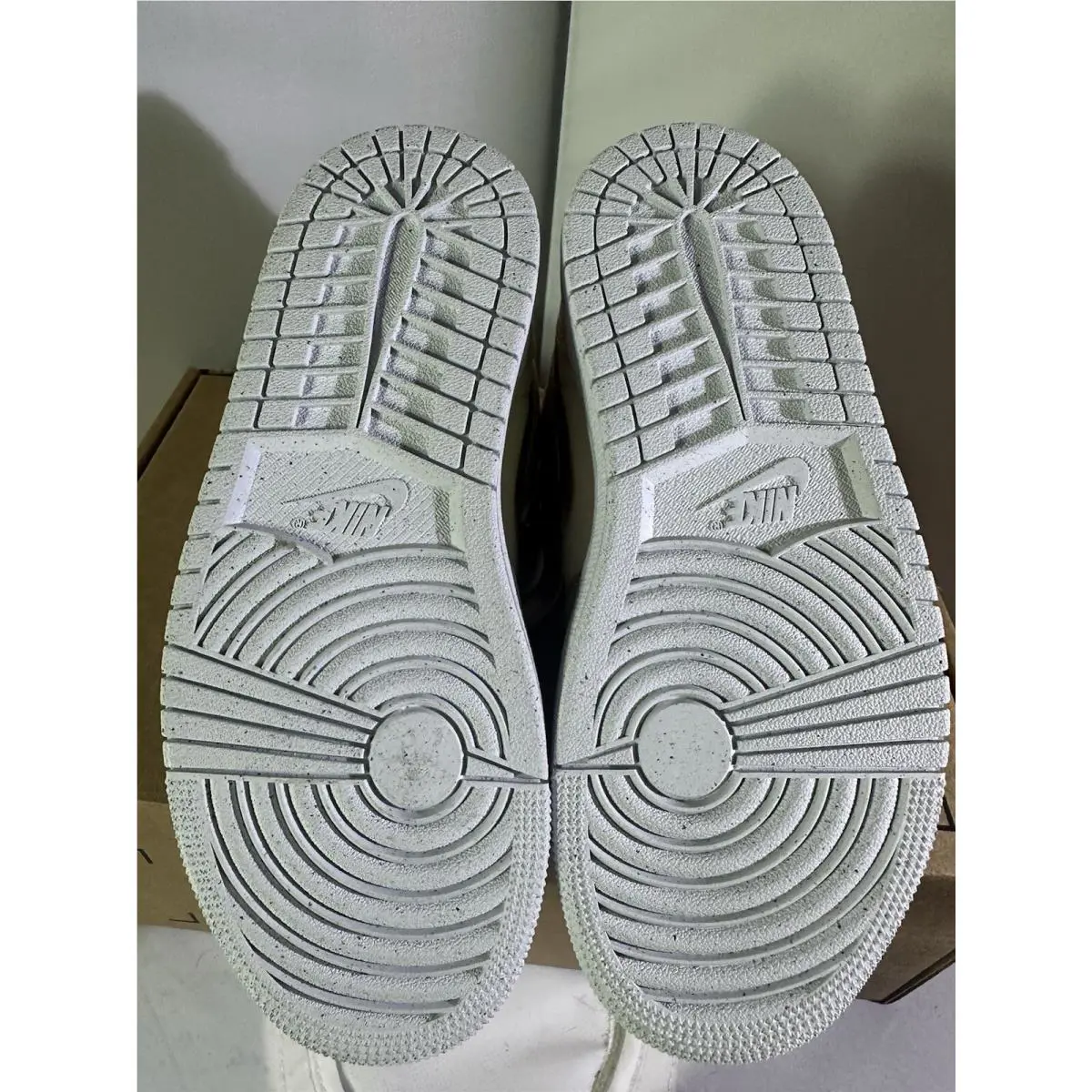 Nike shoes  - Gold 4