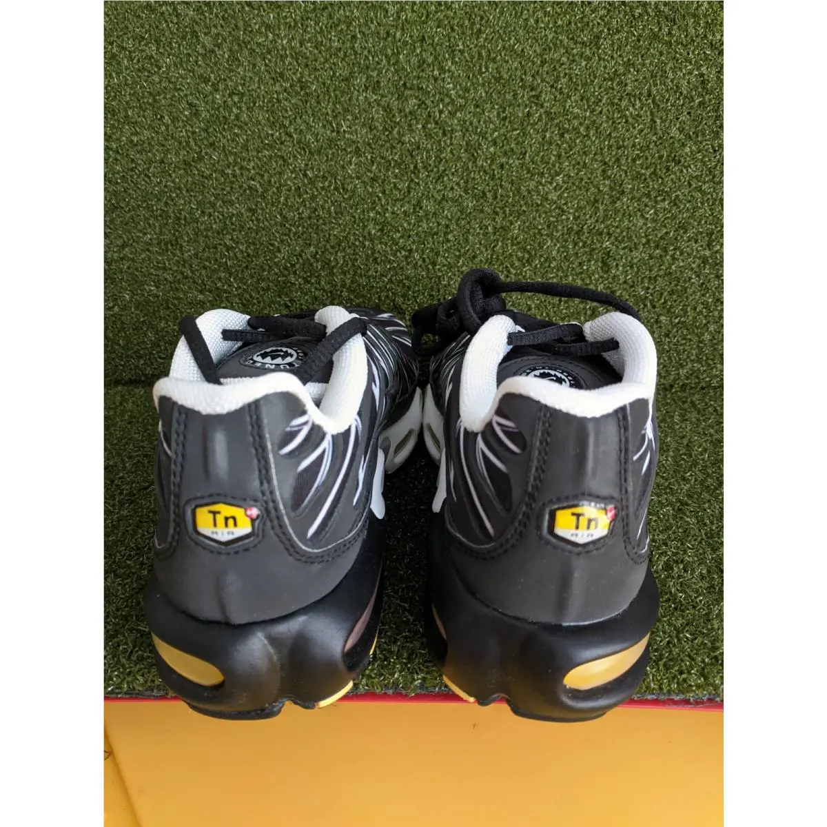 Nike shoes - Nike Air Max Plus - Air Max Plus - Black 3