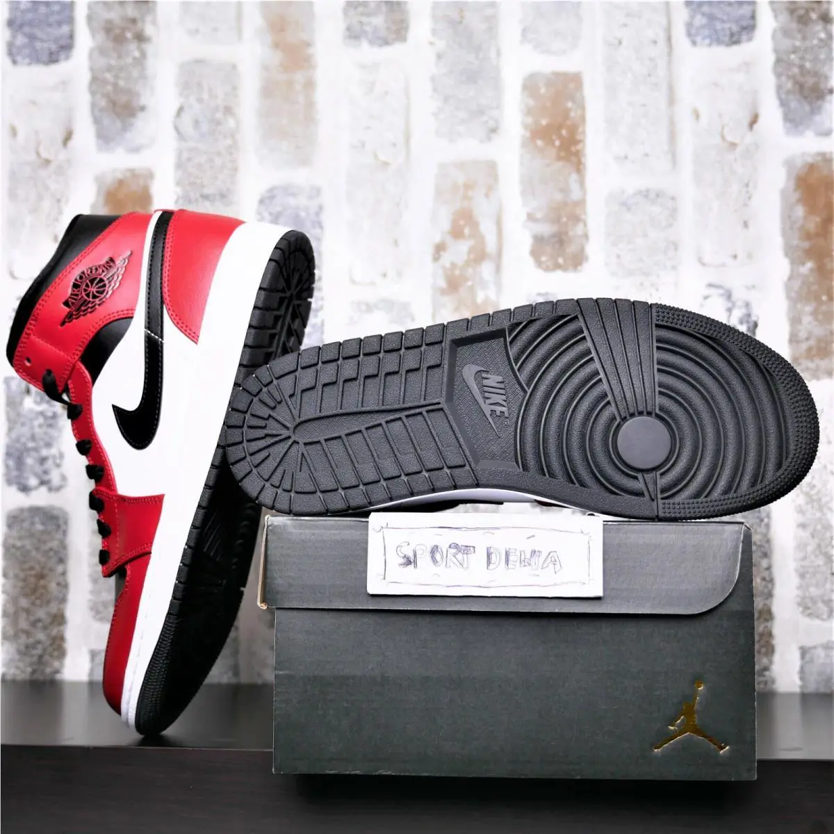 Nike shoes - Air Jordan 1 Mid - Air Mid - 554724-069 - Black/Black-Gym Red (UPC: 193658124065) 4