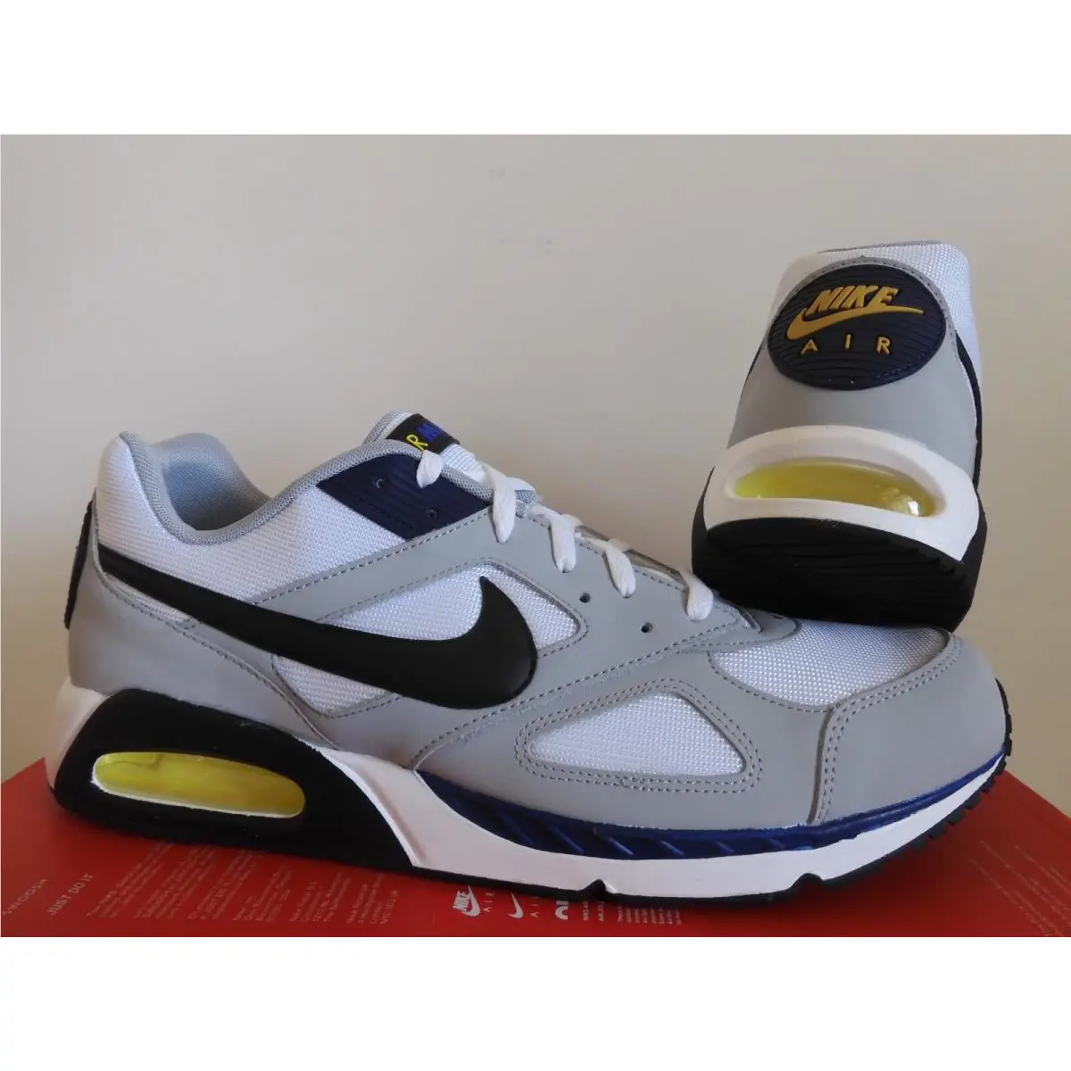 Nike shoes - Nike Air Max Ivo - Air Max Ivo - 580518-102 - White (UPC: 196969068967) 0