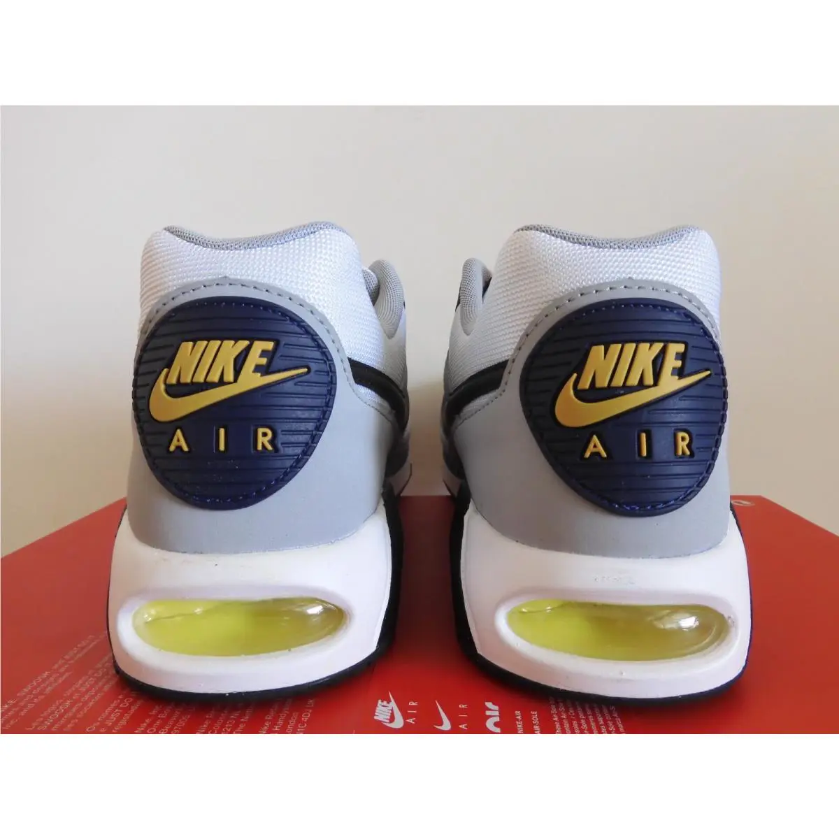 Nike shoes - Nike Air Max Ivo - Air Max Ivo - 580518-102 - White (UPC: 196969068967) 2