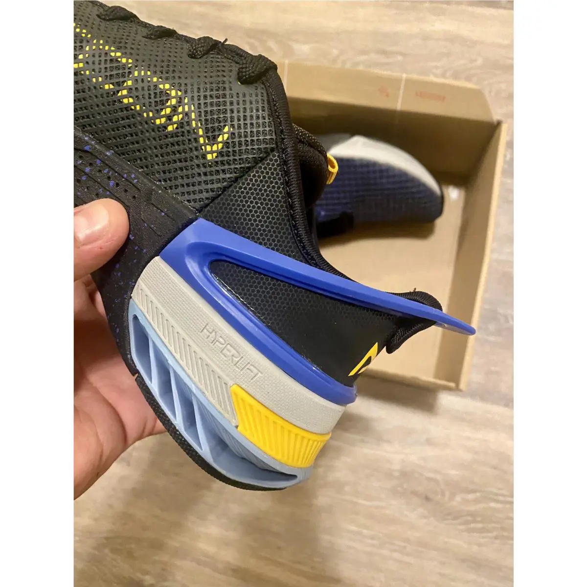 Nike shoes - Nike Metcon 8 Flyease - Metcon Flyease - DO9381-001 - Black-Light Thistle-Lapis (UPC: 196149187600) 1