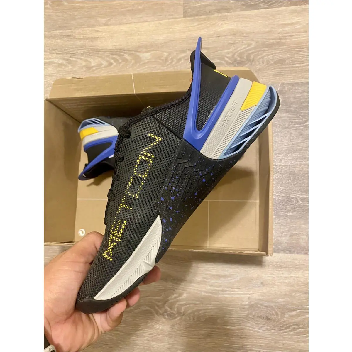 Nike shoes - Nike Metcon 8 Flyease - Metcon Flyease - DO9381-001 - Black-Light Thistle-Lapis (UPC: 196149187600) 3