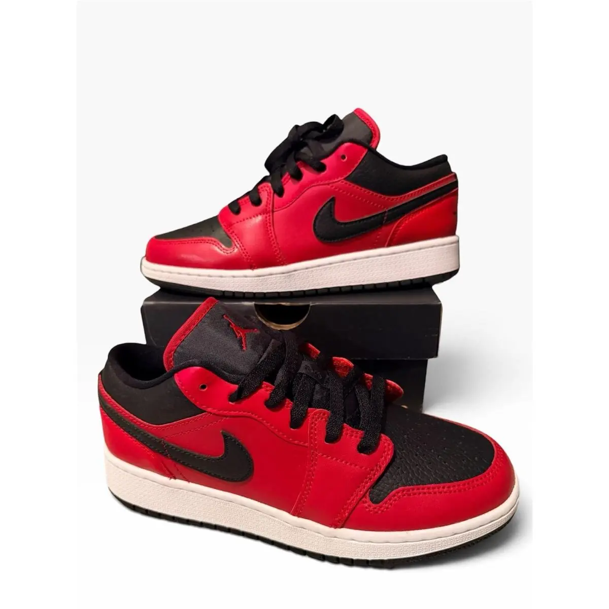 Nike Air Jordan 1 Low GS Reverse Bred 553560-605 5.5Y/ 7 Women’s