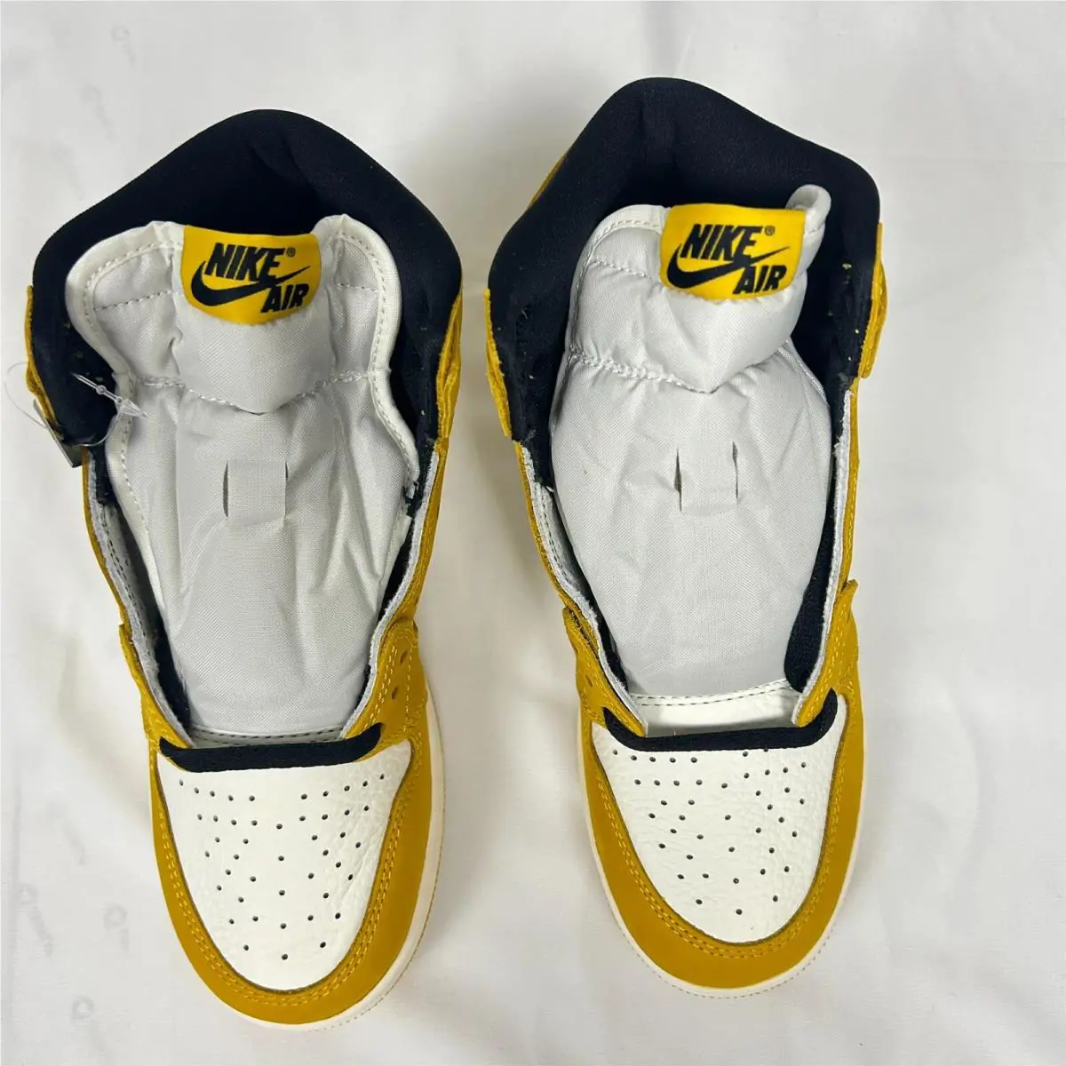 Nike shoes - Air Jordan 1 - Air - Yellow (UPC: 196149226576) 1