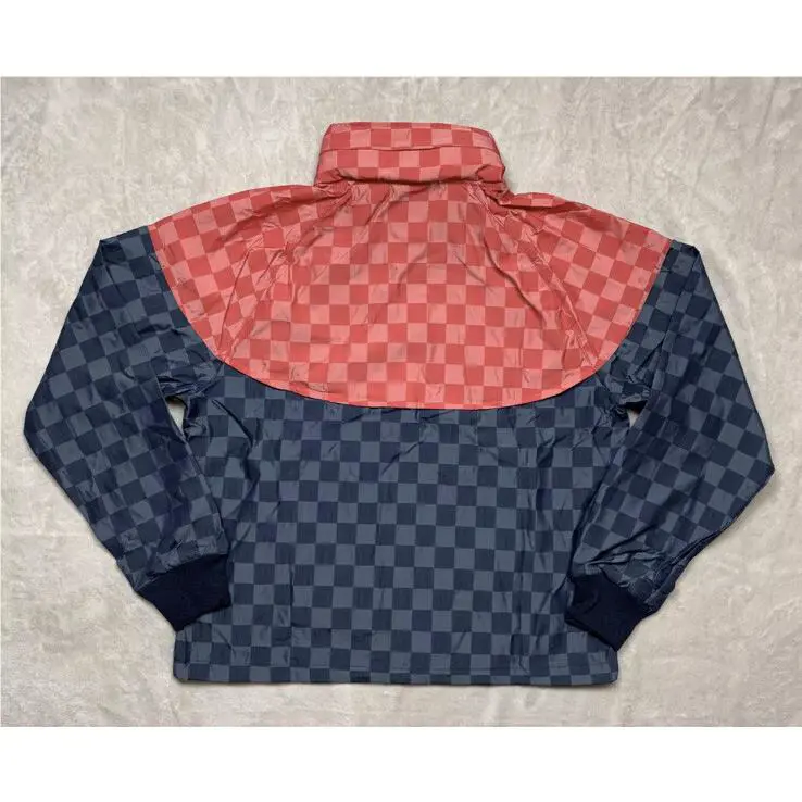 Nike clothing - NSW Windrunner - NSW Windrunner - Multicolor (UPC: 0192499250582) 2