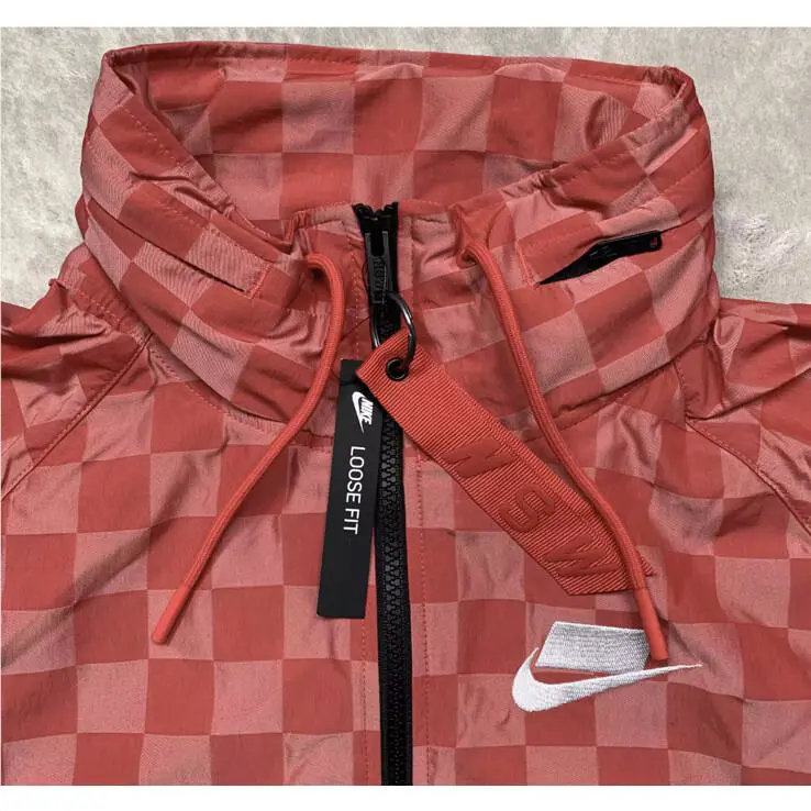 Nike clothing - NSW Windrunner - NSW Windrunner - Multicolor (UPC: 0192499250582) 3