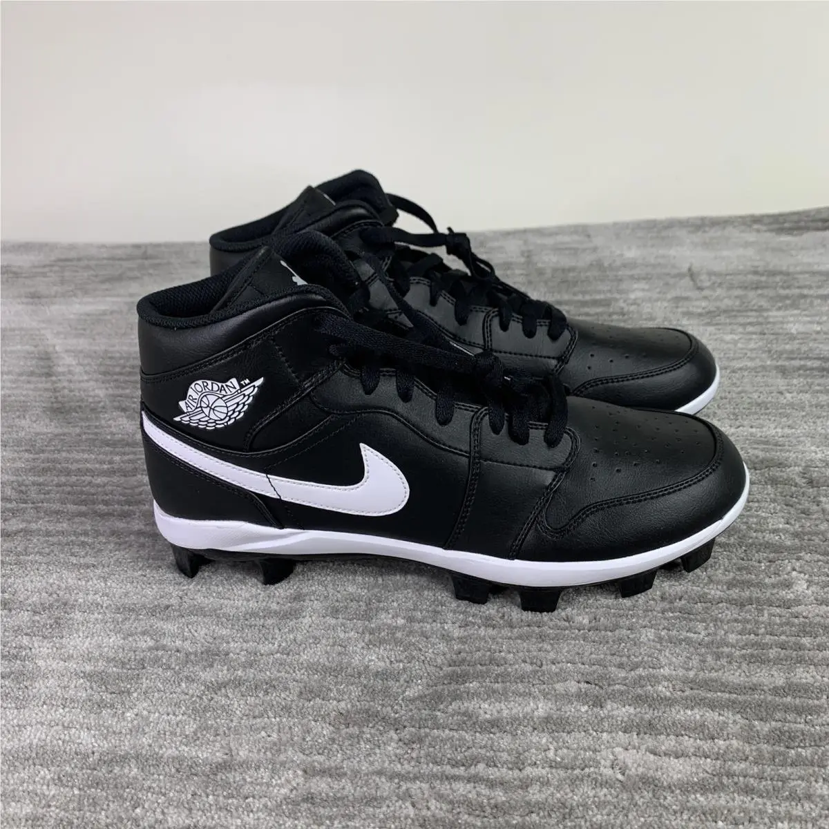 Nike Air Jordan 1 Retro Mcs Black White Baseball Cleats Size 12 AV5354-001