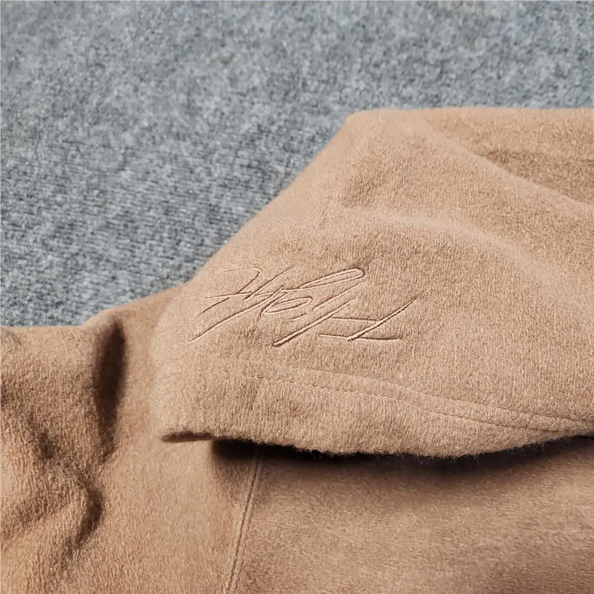 Nike clothing - Brown 7