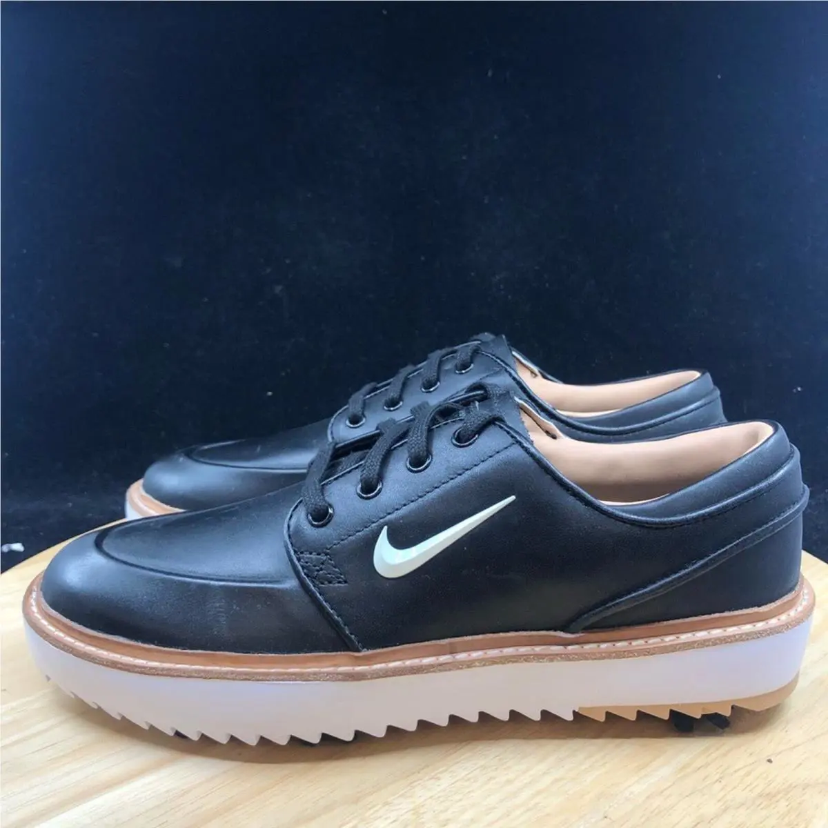 Nike shoes - Black 5