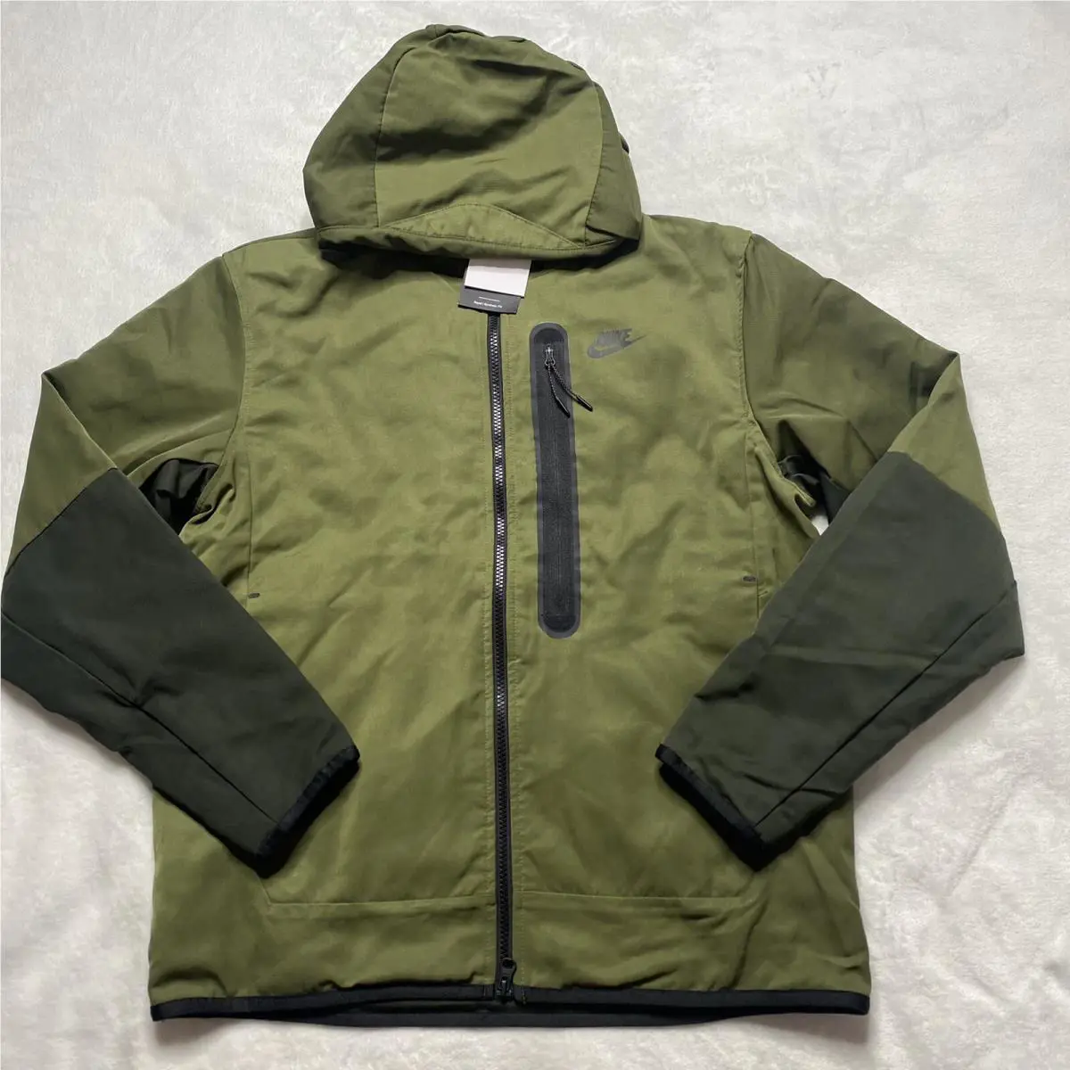 Nike clothing - Nike Sportswear Tech Essentials - Sportswear Tech Essentials - CU4485-326 - Green, Manufacturer: Rough Green/Sequoia/Black (UPC: 195242874783) 0