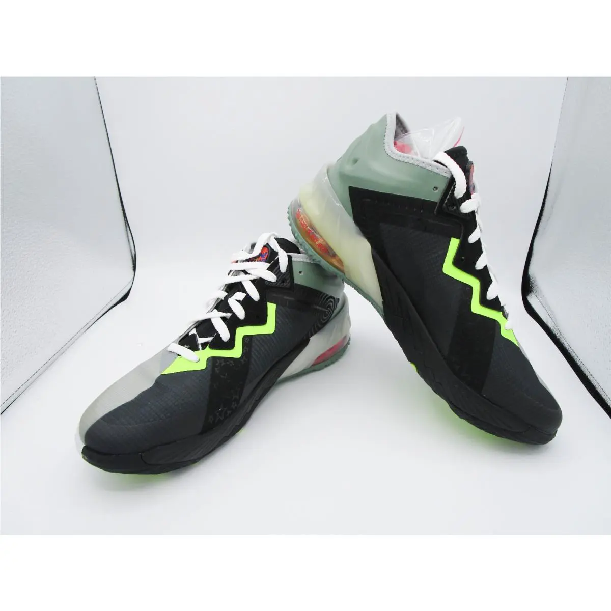 Nike shoes - Nike LeBron 18 - LeBron - DJ3760-005 - Gray 3