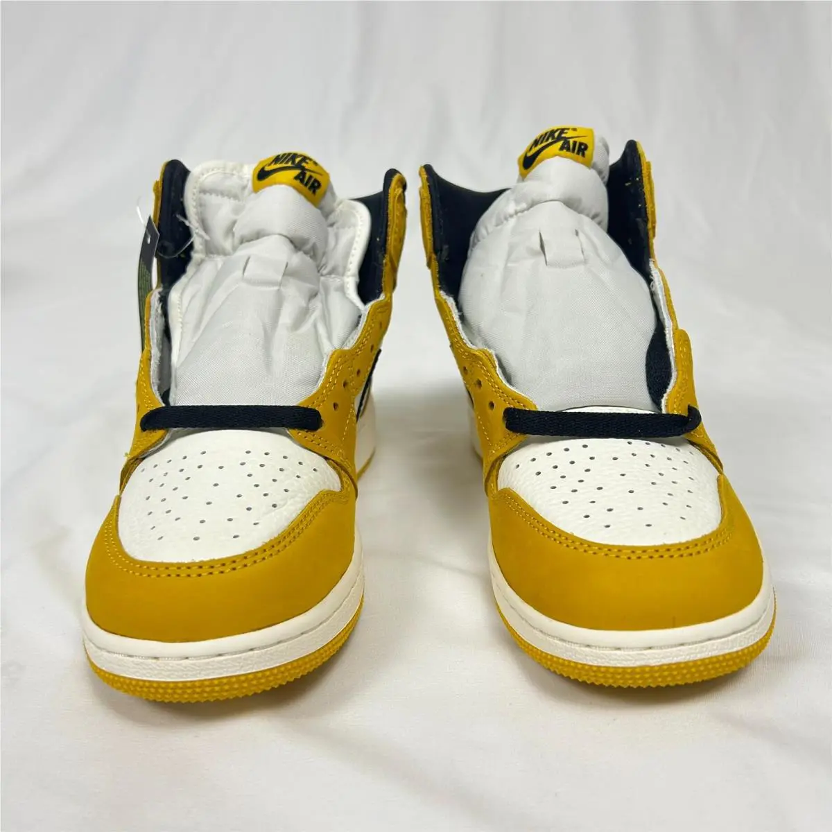 Nike shoes - Air Jordan 1 - Air - Yellow (UPC: 196149226576) 0