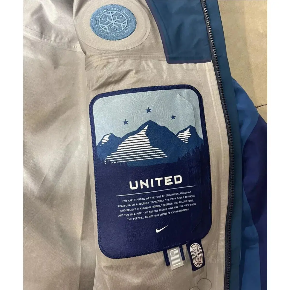 Nike clothing - Nike ACG - ACG - Blue (UPC: 0195243915300) 4