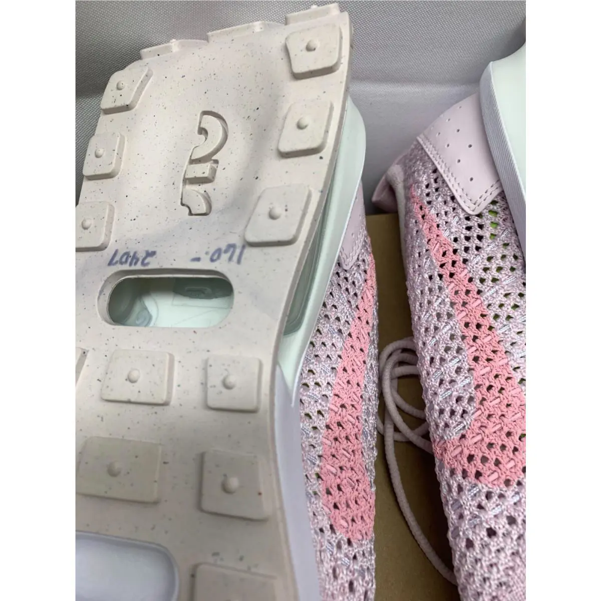 Nike shoes - Nike Air Max Flyknit - Air Max Flyknit - White/Pearl Pink/Football Grey/Medium Soft Pink (UPC: 196605898118) 3