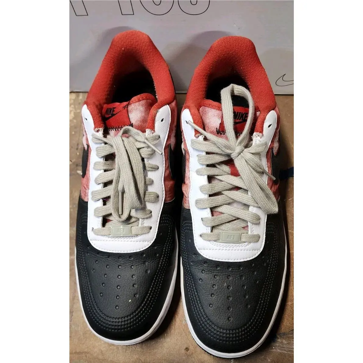 Nike shoes - Red and Black 0