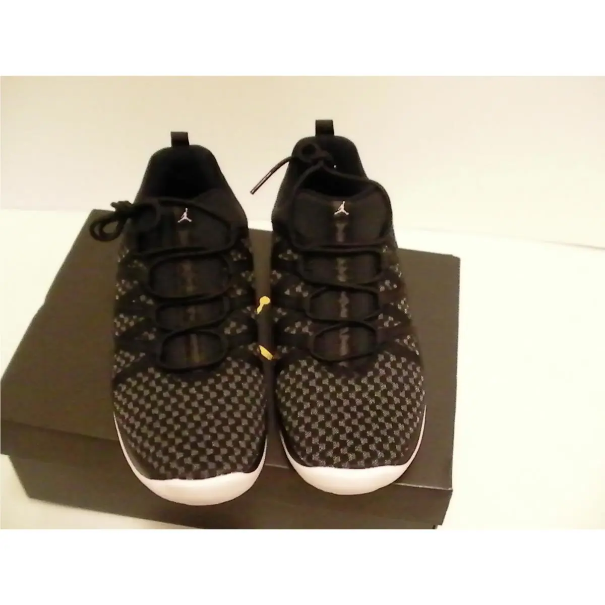 Nike shoes - Multi-Color (UPC: 886549950293) 0