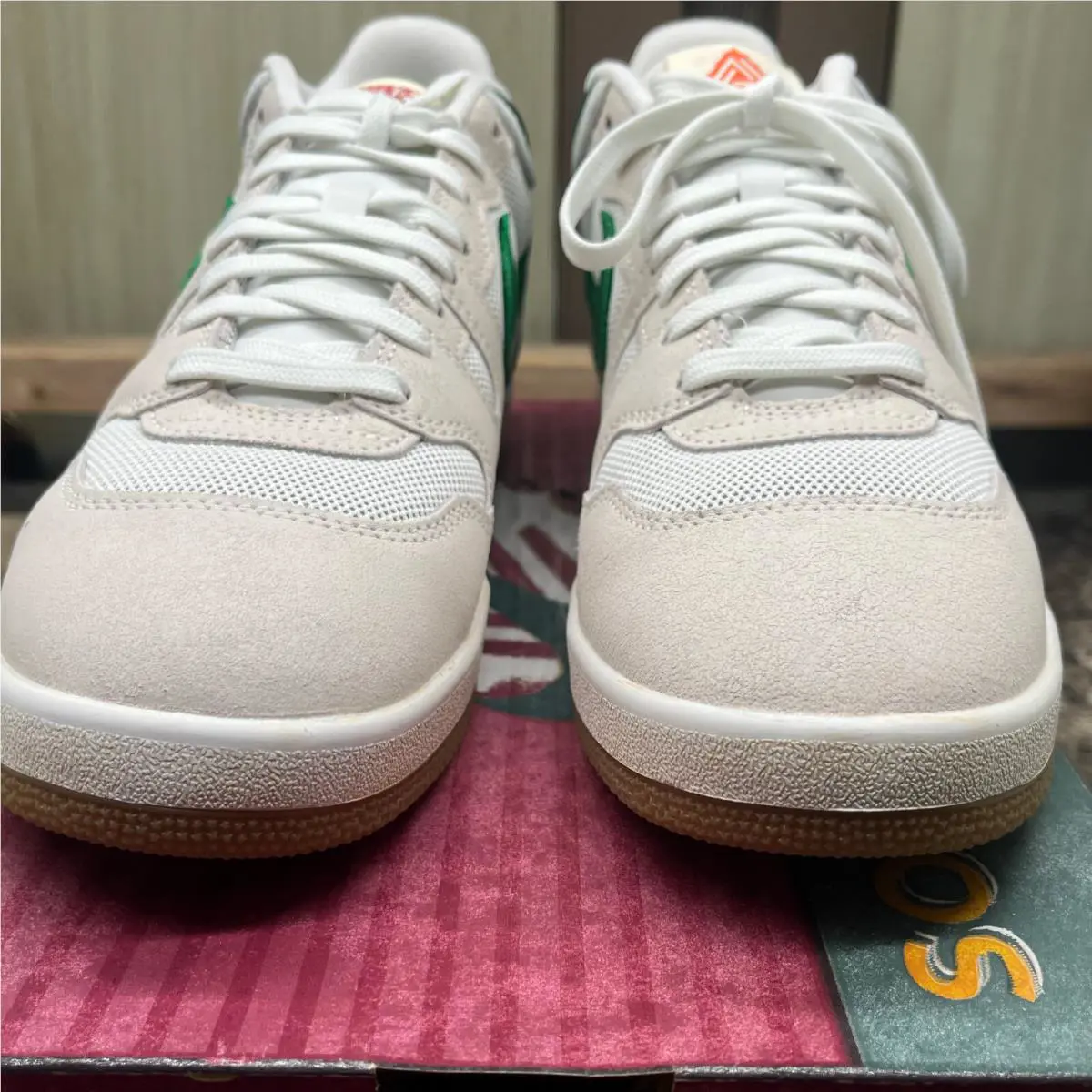 Nike shoes - White 2