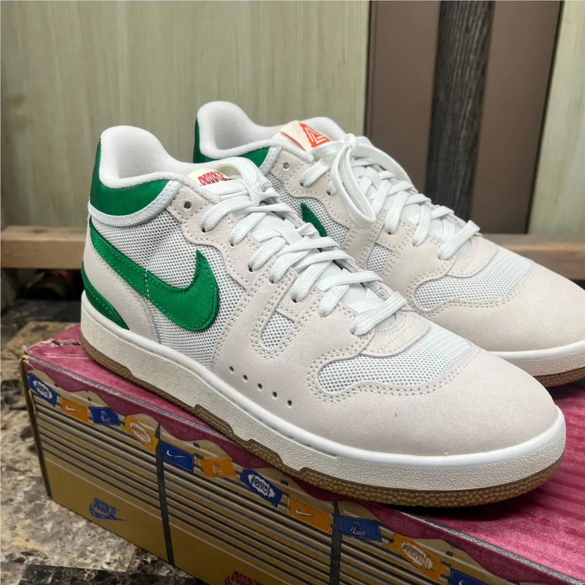 Nike shoes - White 4