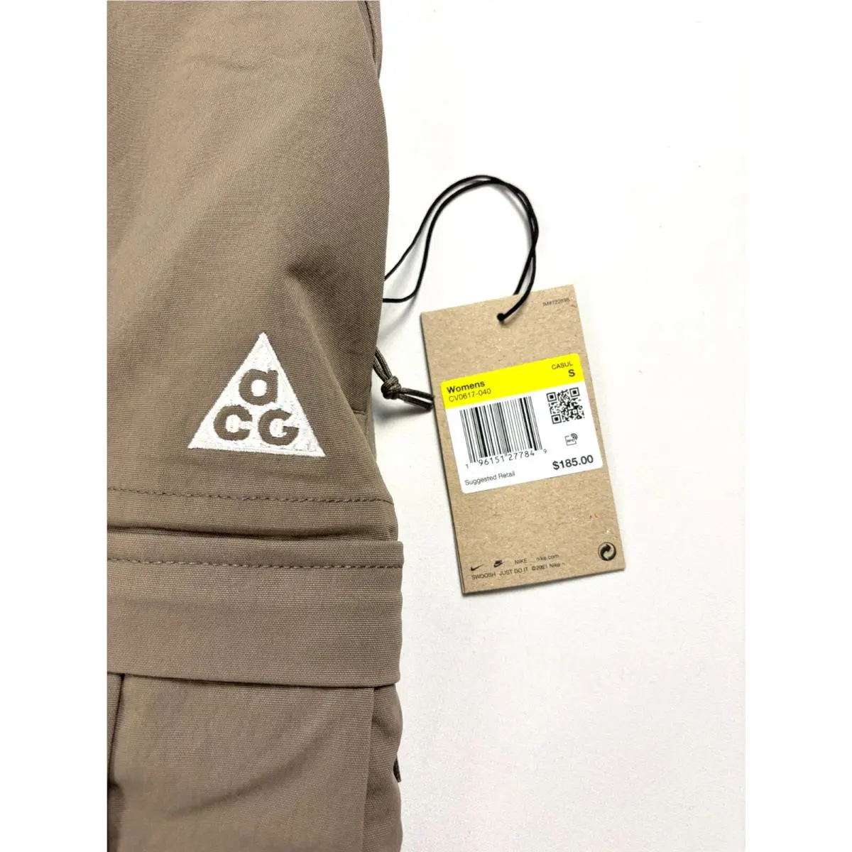 Nike clothing - Beige (UPC: 196151277849) 1