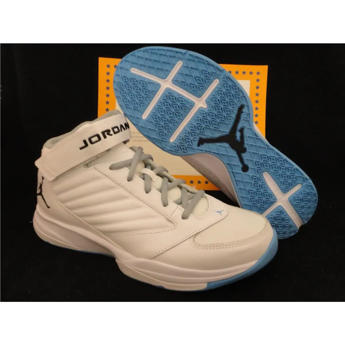 Nike shoes - Multi-Color (UPC: 888408011633) 1