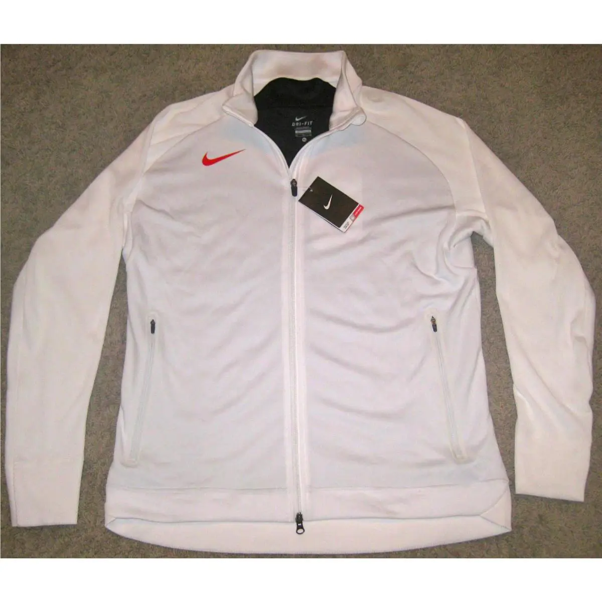 Nike clothing - Nike Dri-Fit - 466404 - Whites 6